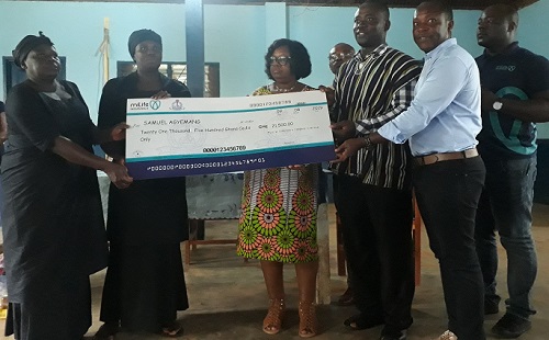 miLife Insurance pays  GH¢21,500 claim to beneficiaries